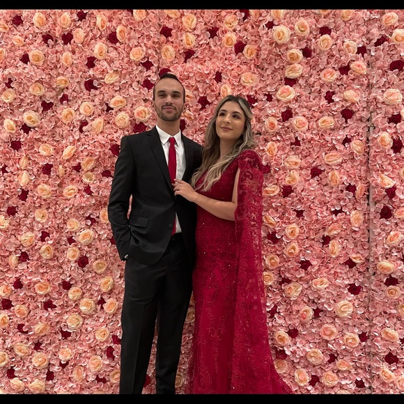 GORGEOUS DRESS - Picture 5 of 6